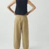 Baumwoll-Leinen-Hose mit Streifen und Falten vorne