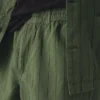 Überfärbte, gestreifte Hose aus Baumwoll-Leinen-Mischgewebe mit Gummizug Überfärbte, gestreifte Hose aus Baumwoll-Leinen-Mischgewebe mit Gummizug