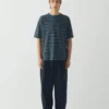 Überfärbtes gestreiftes T-Shirt aus Bio-Baumwolle Überfärbtes gestreiftes T-Shirt aus Bio-Baumwolle