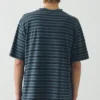 Überfärbtes gestreiftes T-Shirt aus Bio-Baumwolle Überfärbtes gestreiftes T-Shirt aus Bio-Baumwolle