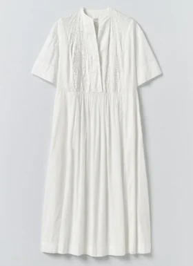Besticktes Kleid aus Baumwollvoile
