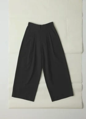 Corinne Hose aus Wolle und Baumwolle mit Fischgrätenmuster und weitem Bein