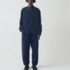 Denimhemd mit Grandad-Kragen und halber Knopfleiste Denimhemd mit Grandad-Kragen und halber Knopfleiste