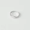Emily Nixon Silber-Signetring mit Stein