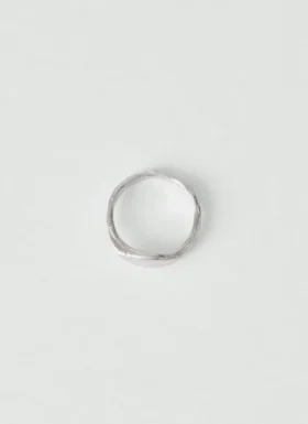 Emily Nixon Silber-Signetring mit Stein