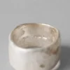 Emily Nixon Skulpturaler Rock-Ring