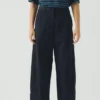 Formbetonte Hose aus Bio-Baumwolltwill Formbetonte Hose aus Bio-Baumwolltwill