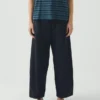 Formbetonte Hose aus Bio-Baumwolltwill Formbetonte Hose aus Bio-Baumwolltwill