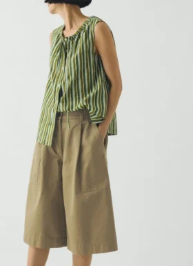 Gefaltete Shorts aus Baumwolltwill
