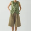 Gefaltete Shorts aus Baumwolltwill Gefaltete Shorts aus Baumwolltwill