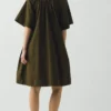 Gerafftes Kleid aus Baumwolltwill