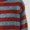 Gestreifter Donegal-Woll-Pullover mit Rundhalsausschnitt