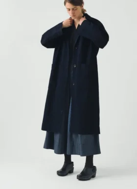 Japanischer Denim-Mantel mit überschnittenen Schultern