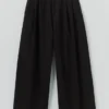 Jeanshose mit Falten vorne
