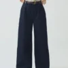 Jeanshose mit weitem Bein
