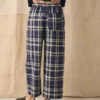 Karierte Leinen-Baumwoll-Hose mit ausgestellten Beinen | Blau/Soya