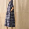 Kariertes Swing-Kleid aus Leinen und Baumwolle
