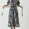 Kleid mit Geschirr-Print