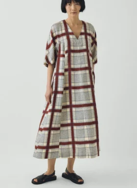 Kleid mit Tischdecken-Print
