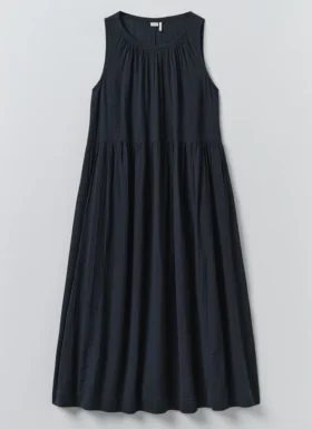 Leichtes Kleid aus Baumwoll-Seersucker