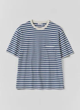 Locker sitzendes T-Shirt mit breiten Streifen