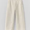 Lässige Jeans-Hose mit weitem Bein
