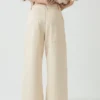 Lässige Jeans-Hose mit weitem Bein