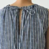 Martha Baumwollkleid mit Streifen aus Naturfarbstoff Martha Baumwollkleid mit Streifen aus Naturfarbstoff