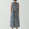 Martha Baumwollkleid mit Streifen aus Naturfarbstoff Martha Baumwollkleid mit Streifen aus Naturfarbstoff