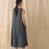 Schürzenkleid aus Leinen-Baumwoll-Twill Schürzenkleid aus Leinen-Baumwoll-Twill