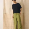 Stückgefärbte Leinenhose mit weitem Bein Stückgefärbte Leinenhose mit weitem Bein