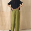 Stückgefärbte Leinenhose mit weitem Bein Stückgefärbte Leinenhose mit weitem Bein