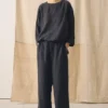 Stückgefärbte Leinenhose mit weitem Bein Stückgefärbte Leinenhose mit weitem Bein