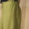 Stückgefärbte Leinenhose mit weitem Bein Stückgefärbte Leinenhose mit weitem Bein