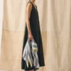 Stückgefärbtes, ärmelloses Leinenkleid