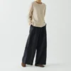 Weit geschnittene Hose aus Baumwoll-Leinen-Twill Weit geschnittene Hose aus Baumwoll-Leinen-Twill